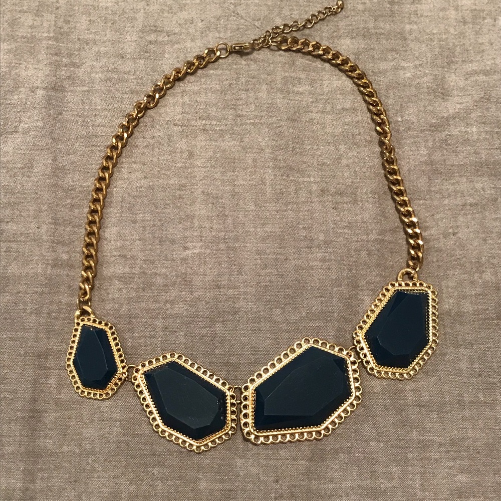 Statement necklace